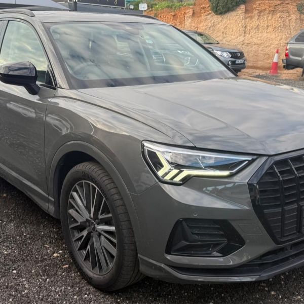 ? For sale Audi Q3 ?