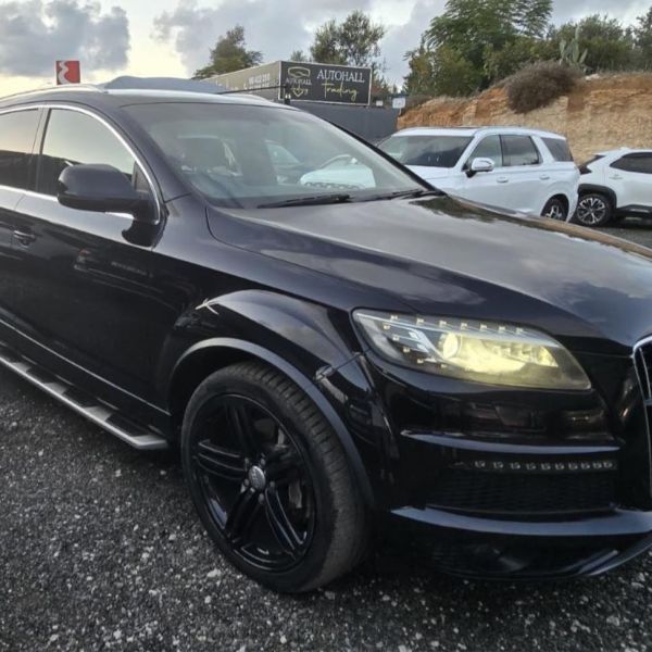 ? For sale Audi Q7 ?