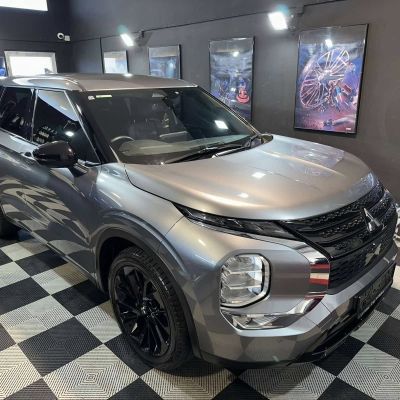 ? For sale Mitsubishi Outlander ?