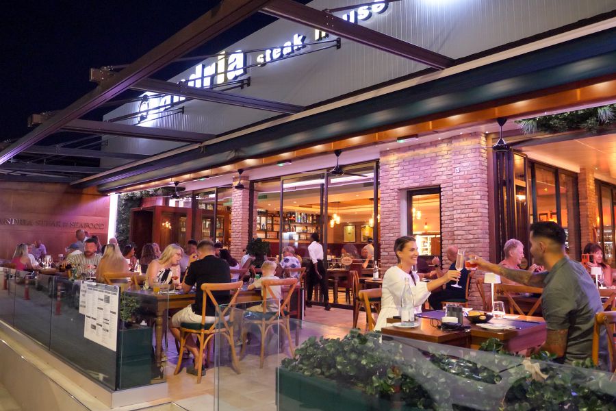 From the delicious food to wonderful cocktails