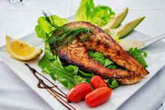 Are you looking for a cozy restaurant in Peyia