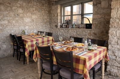 Savor Authentic Liver Delights at Hazelis in Tala