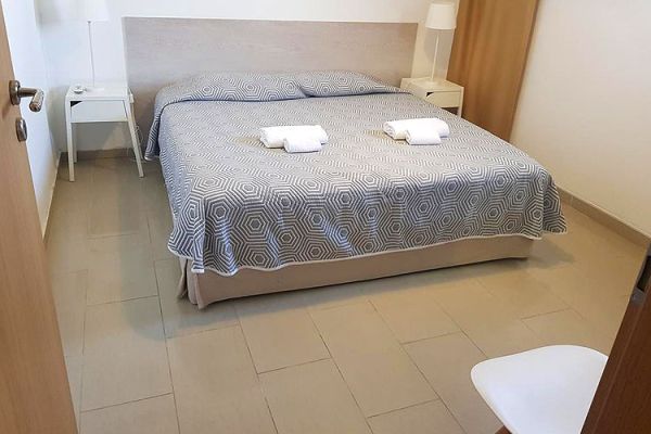 Central Paphos One Bedroom Apartment with Balcony 