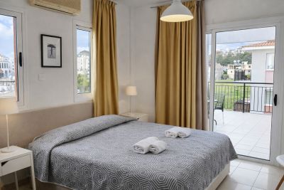 Central Paphos One Bedroom Apartment With Terrace