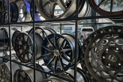 Quick Tyre Fitting in Kissonerga Zeka Tyres